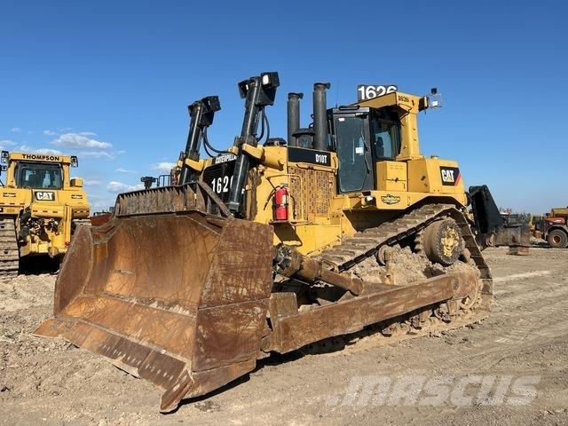 CAT D10T Telaketjupuskutraktorit