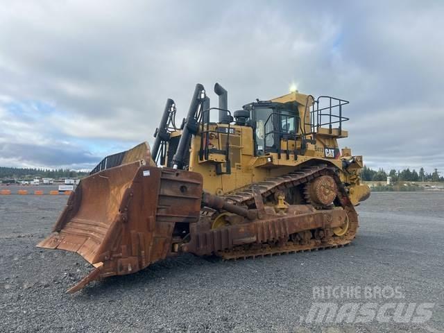 CAT D10T2 Telaketjupuskutraktorit