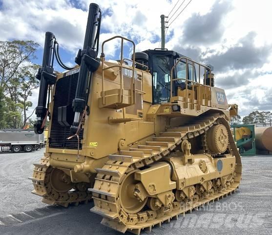 CAT D10T2 Telaketjupuskutraktorit