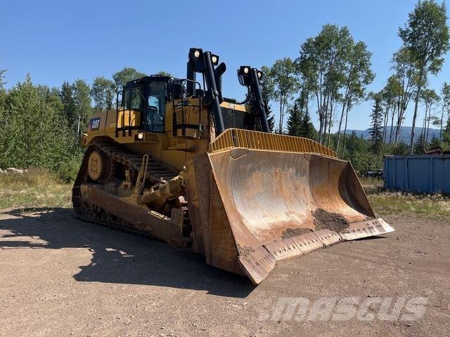 CAT D10T2 Telaketjupuskutraktorit