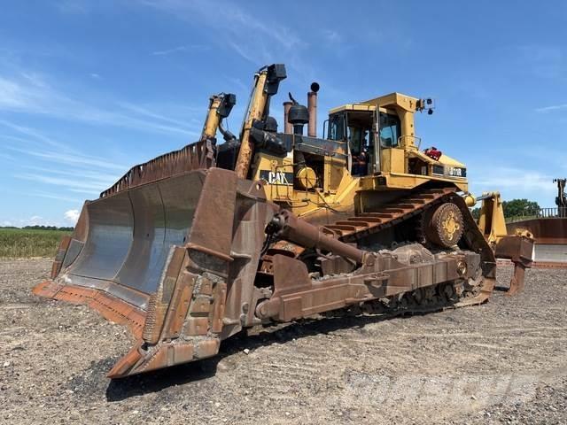 CAT D11R Telaketjupuskutraktorit