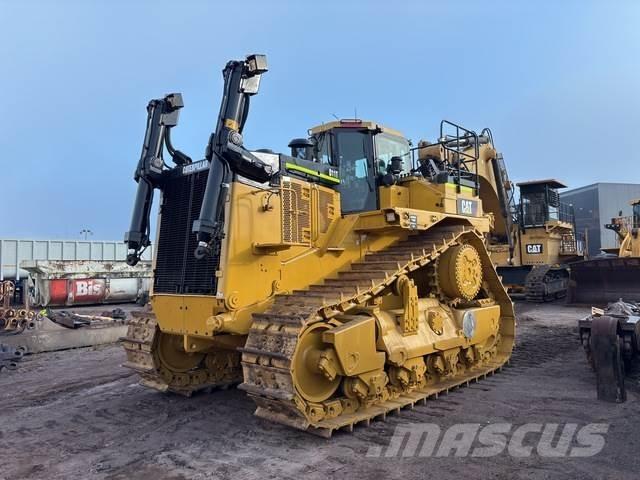 CAT D11T Telaketjupuskutraktorit