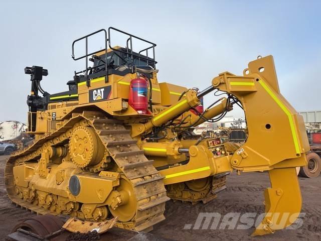 CAT D11T Telaketjupuskutraktorit