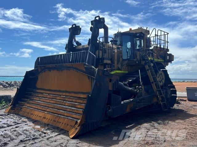 CAT D11T Telaketjupuskutraktorit