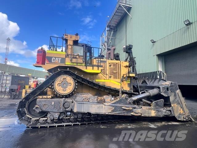 CAT D11T Telaketjupuskutraktorit