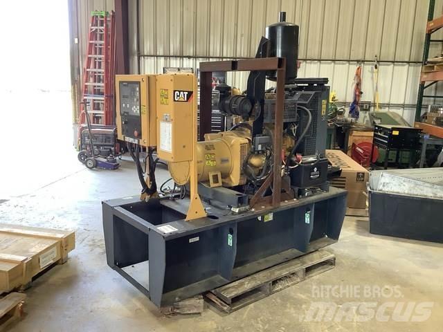 CAT D25-6 Dieselgeneraattorit