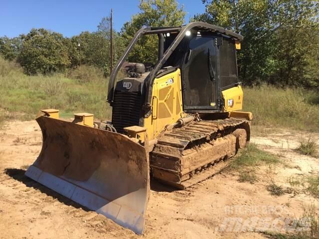 CAT D3 Telaketjupuskutraktorit