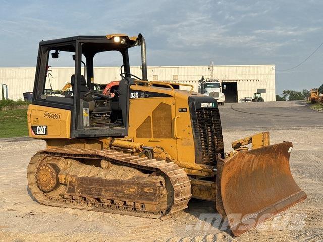CAT D3K XL Telaketjupuskutraktorit