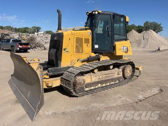 CAT D4 Telaketjupuskutraktorit
