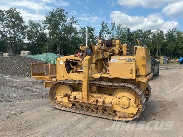 CAT D4E 20 Putkenlaskijat