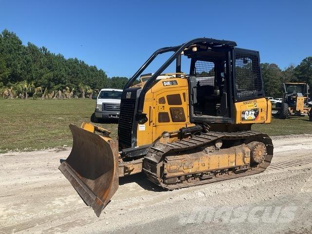 CAT D4K2 XL Telaketjupuskutraktorit