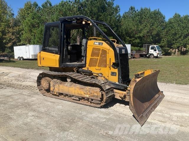 CAT D4K2 XL Telaketjupuskutraktorit