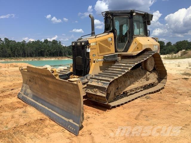 CAT D5 LGP Telaketjupuskutraktorit