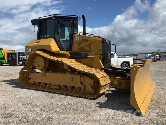 CAT D5 LGP Telaketjupuskutraktorit