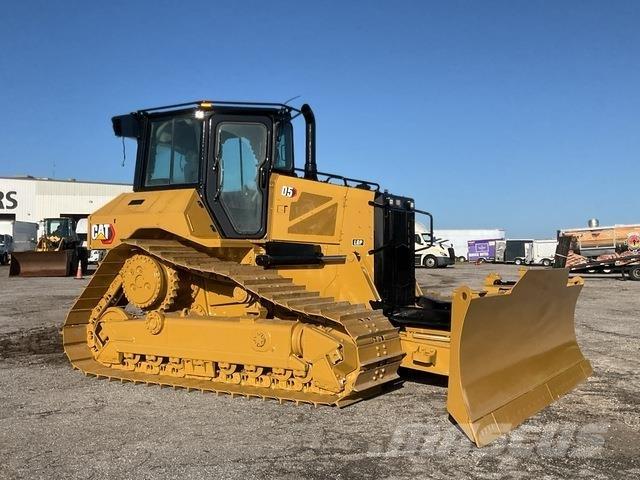 CAT D5 LGP Telaketjupuskutraktorit