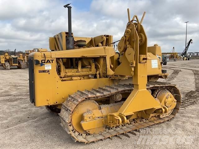 CAT D5B Putkenlaskijat