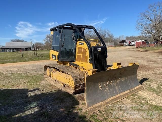CAT D5K2 LGP Telaketjupuskutraktorit