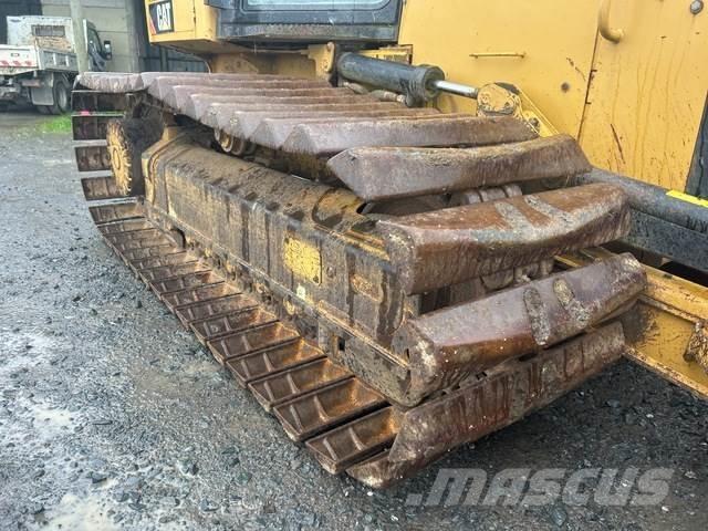 CAT D5K2 LGP Telaketjupuskutraktorit