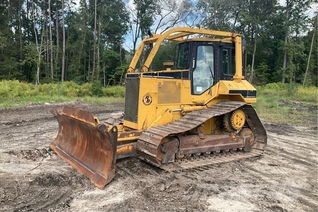 CAT D5M LGP Telaketjupuskutraktorit