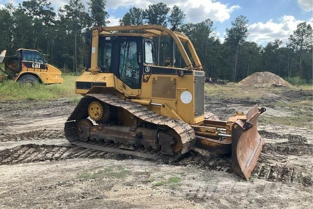 CAT D5M LGP Telaketjupuskutraktorit