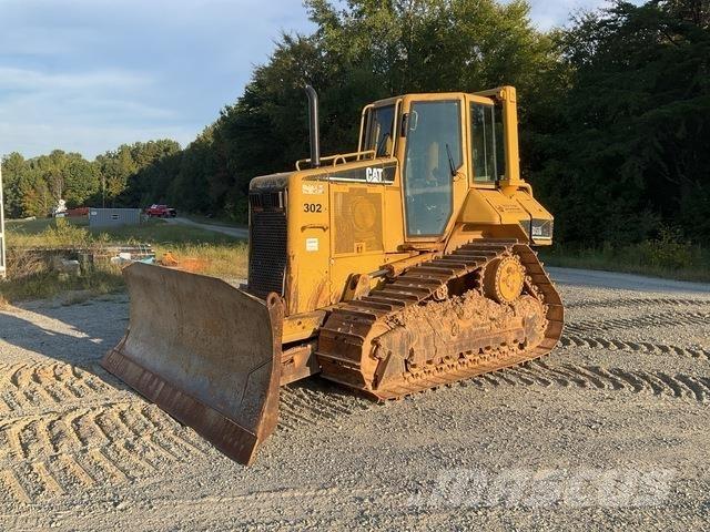 CAT D5N XL Telaketjupuskutraktorit