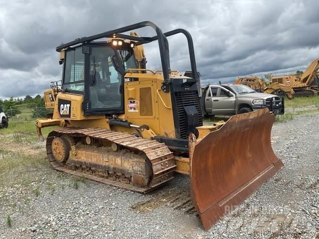 CAT D6K2 XL Telaketjupuskutraktorit