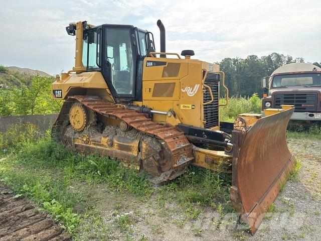 CAT D6N XL Telaketjupuskutraktorit