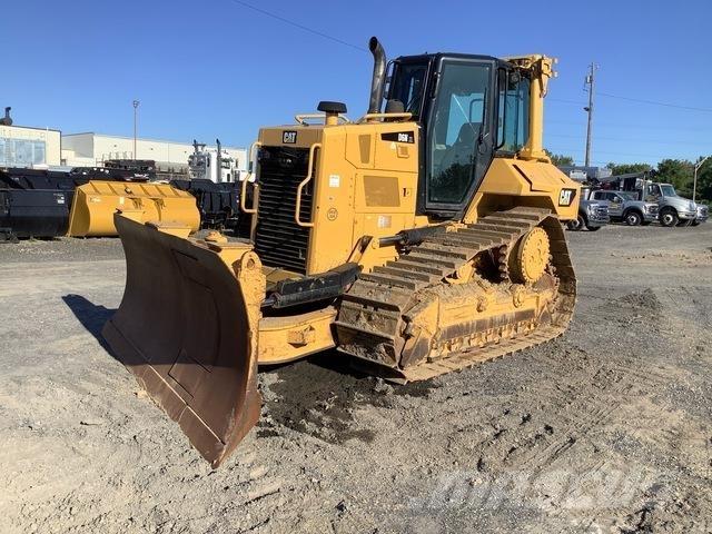 CAT D6N XL Telaketjupuskutraktorit