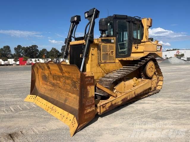 CAT D6R Telaketjupuskutraktorit