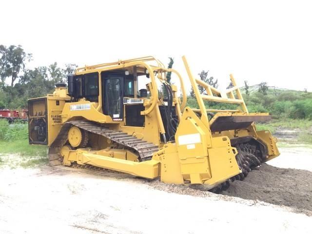 CAT D6R Telaketjupuskutraktorit