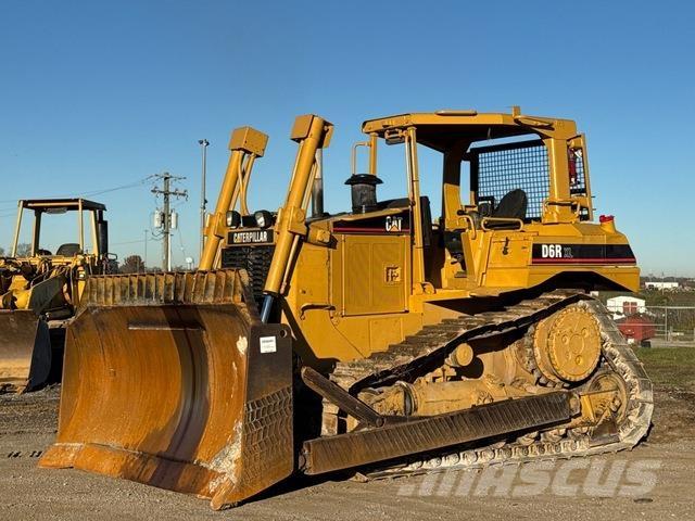 CAT D6R XL Telaketjupuskutraktorit