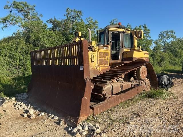 CAT D6T LGP Telaketjupuskutraktorit