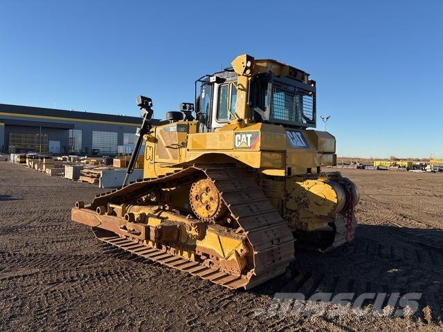 CAT D6T LGP Telaketjupuskutraktorit