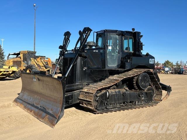 CAT D6T XW Telaketjupuskutraktorit