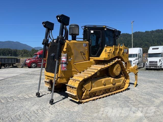 CAT D7 Telaketjupuskutraktorit