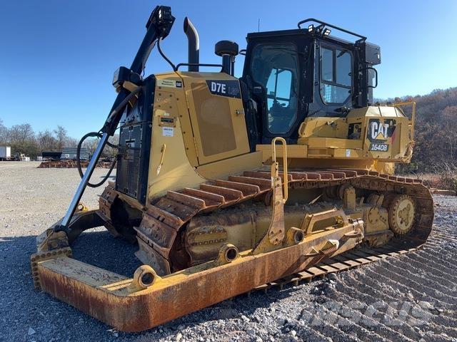 CAT D7E LGP Telaketjupuskutraktorit