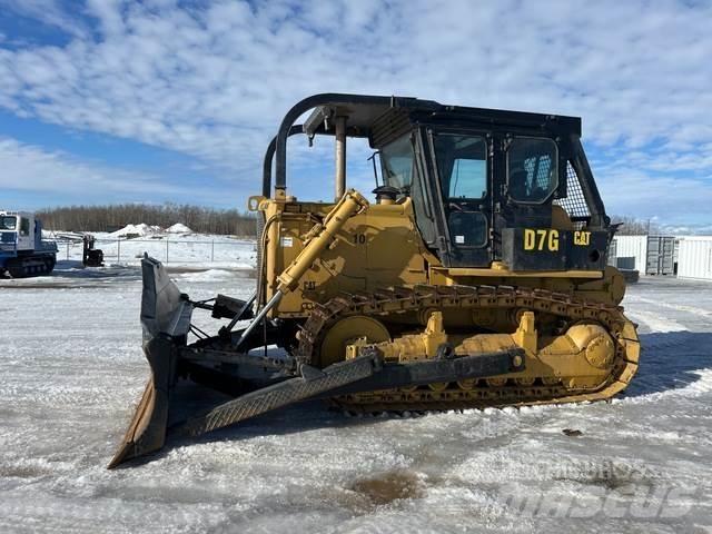 CAT D7G Telaketjupuskutraktorit