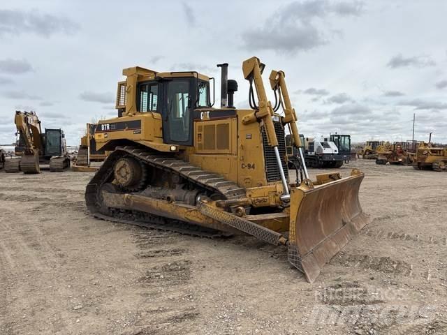 CAT D7R XR Telaketjupuskutraktorit