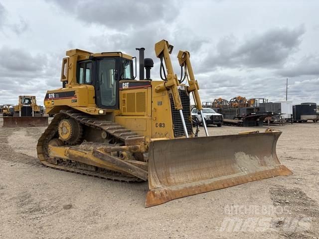 CAT D7R XR Telaketjupuskutraktorit