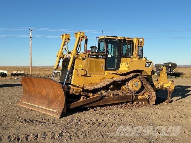 CAT D7R2 XR Telaketjupuskutraktorit