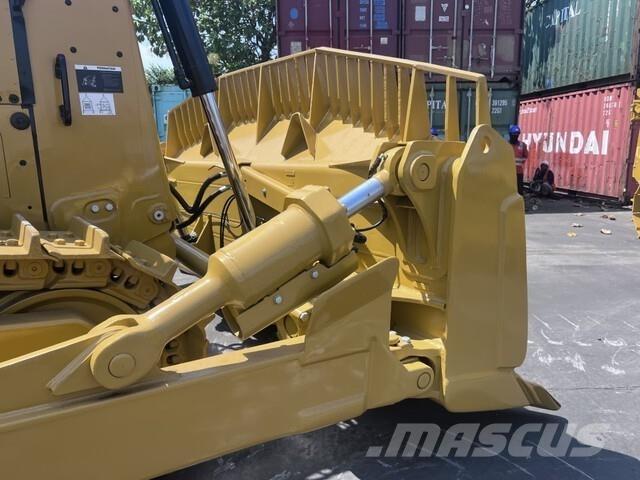CAT D8GC Telaketjupuskutraktorit