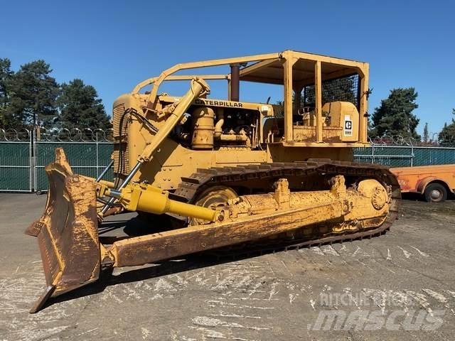 CAT D8H Telaketjupuskutraktorit