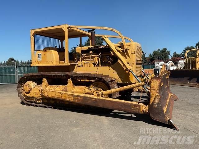 CAT D8H Telaketjupuskutraktorit