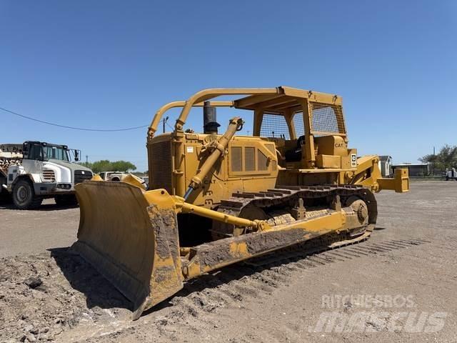 CAT D8K Telaketjupuskutraktorit