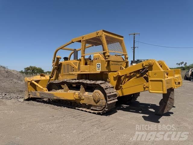 CAT D8K Telaketjupuskutraktorit