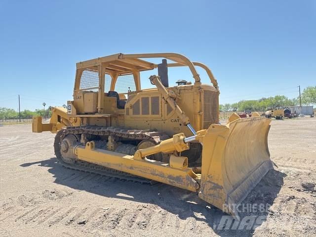 CAT D8K Telaketjupuskutraktorit
