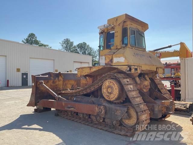 CAT D8L Telaketjupuskutraktorit