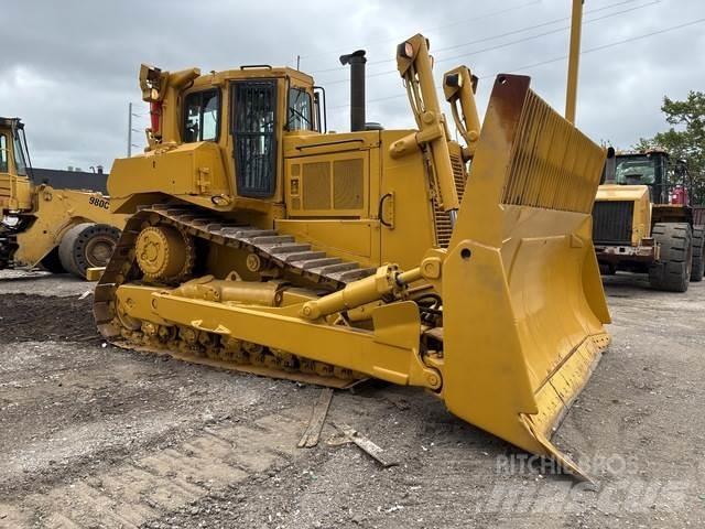 CAT D8N Telaketjupuskutraktorit