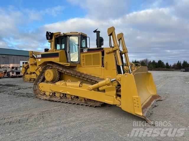 CAT D8R Telaketjupuskutraktorit