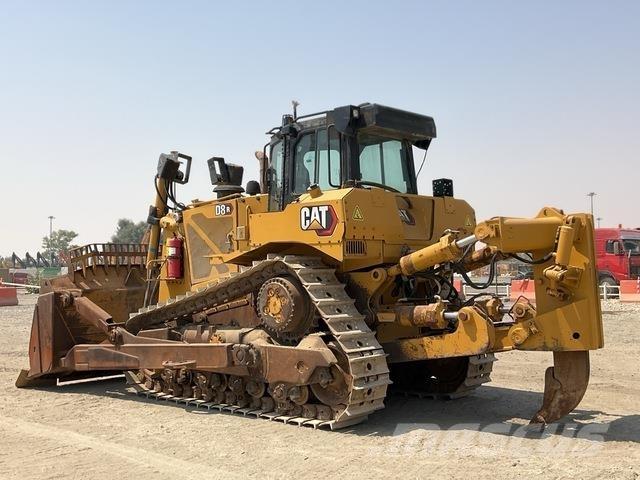 CAT D8R Telaketjupuskutraktorit